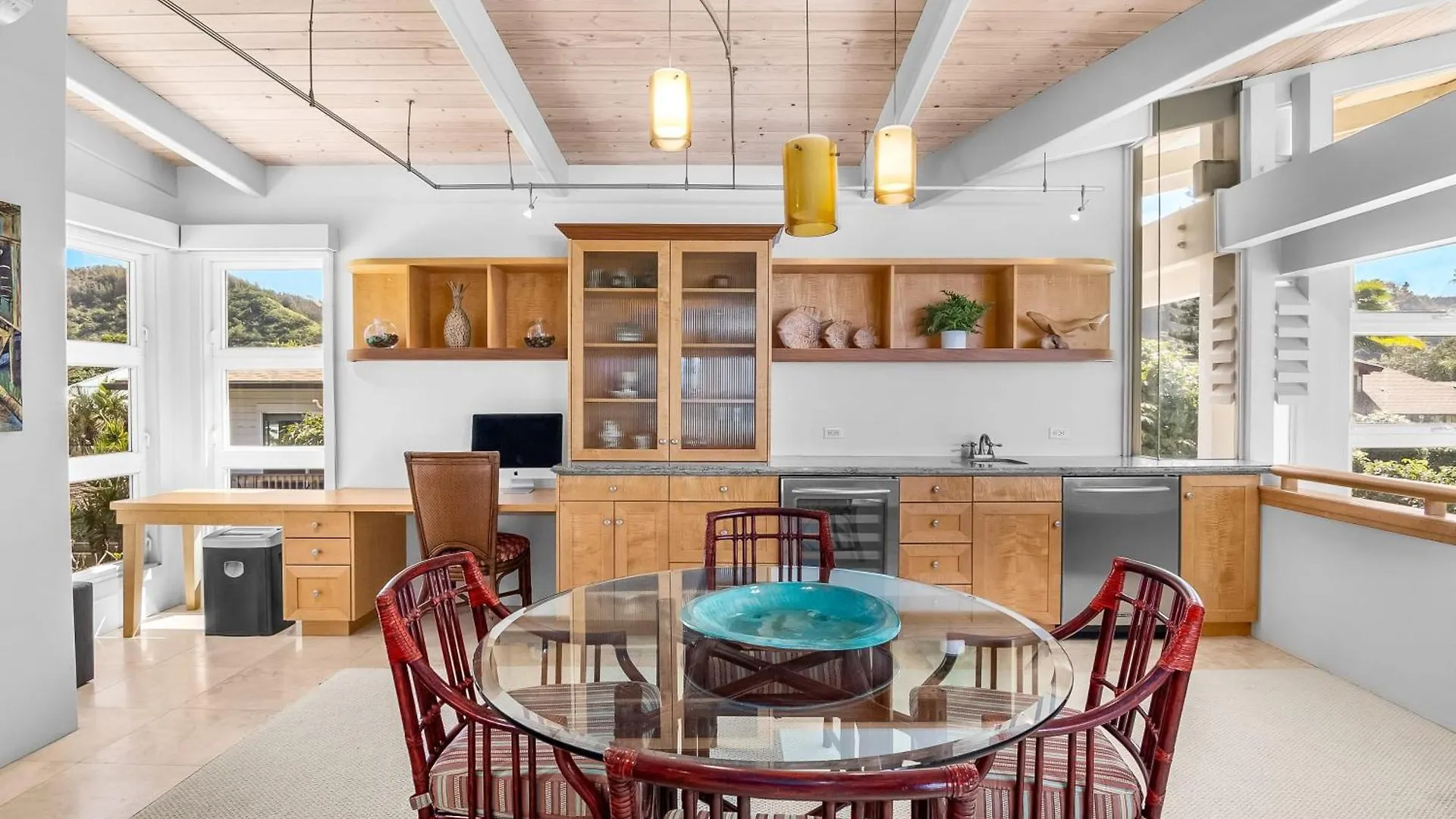 Beachfront Retreat W Ocean Views Bikes Balconies Ocean Haven By Avantstay Haleiwa